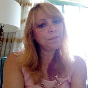 Meet your Posher, Carolyn